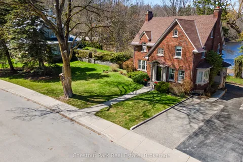 190 4th Street, ON N4K 3J9