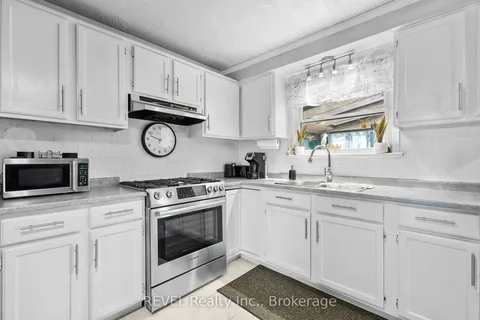 137 Wellington Street, Port Colborne, ON L3K 2K1