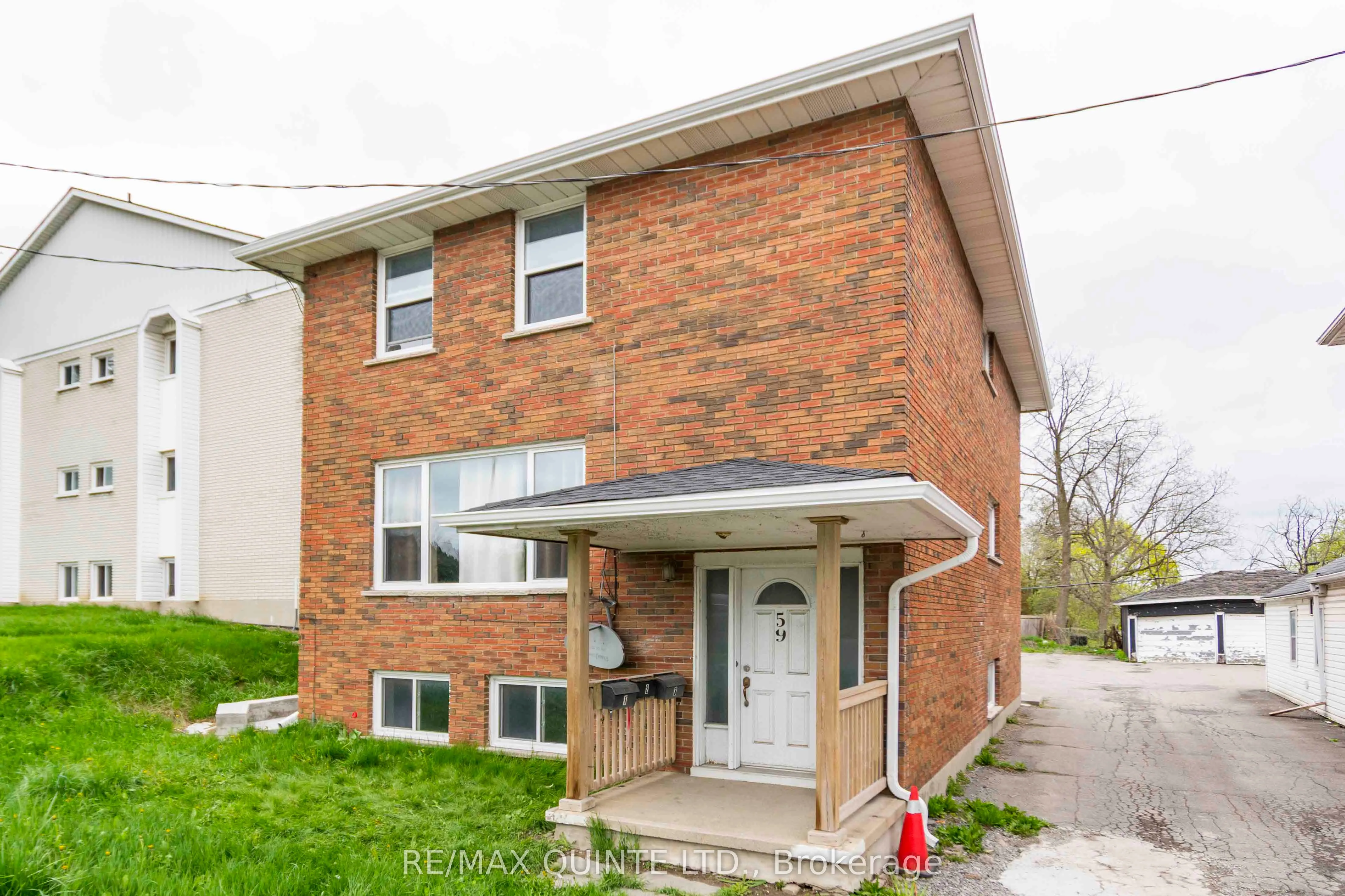 59 North Front Street, ON K8P 3B2