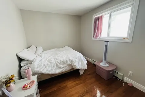 59 North Front Street, ON K8P 3B2