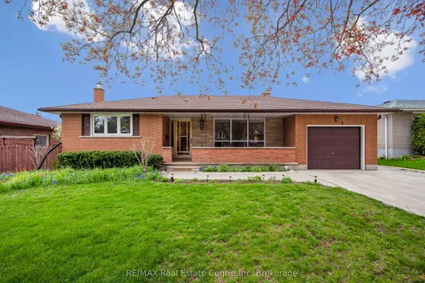 9 Flanders Road, Guelph, ON N1G 1V8