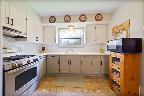 9618 Francis Street, Southwold, ON N0L 2E0
