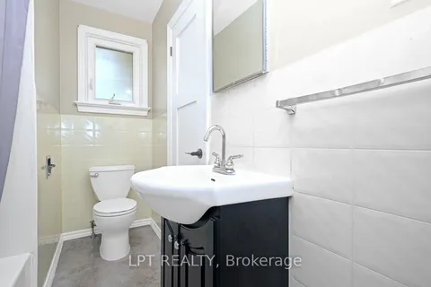 1279 Livingstone Avenue, Alta Vista and Area, ON K1H 7P7