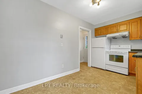 1279 Livingstone Avenue, Alta Vista and Area, ON K1H 7P7