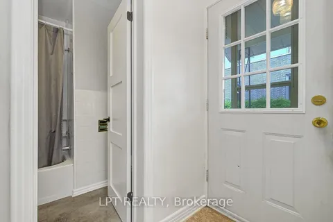 1279 Livingstone Avenue, Alta Vista and Area, ON K1H 7P7