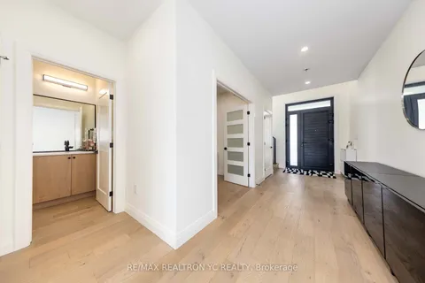 7250 Silver Creek Circle, London South, ON N6P 0G9