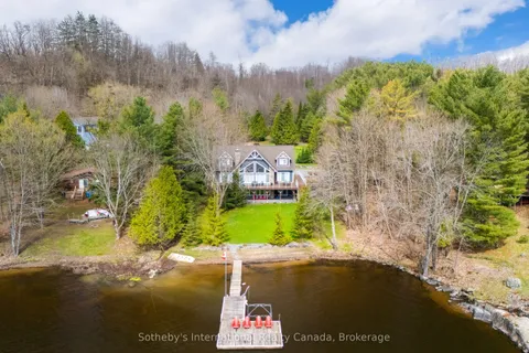 1492 North Shore Road, Muskoka Lakes, ON P0B 1M0
