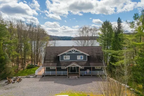 1492 North Shore Road, Muskoka Lakes, ON P0B 1M0