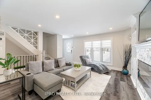 512 Pinetree Crescent, Cambridge, ON N3H 4X5