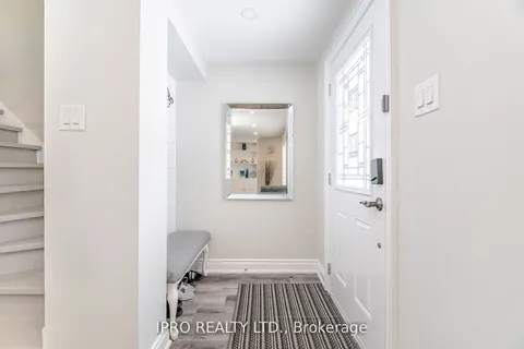 512 Pinetree Crescent, Cambridge, ON N3H 4X5