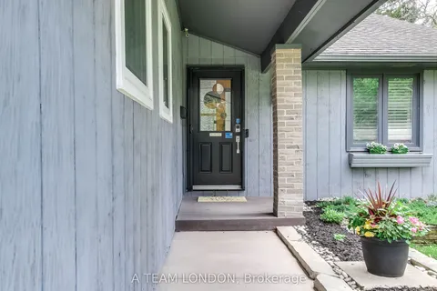 79 Yardley Wood Road, London North, ON N6G 2H9