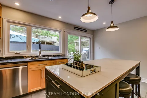 79 Yardley Wood Road, London North, ON N6G 2H9