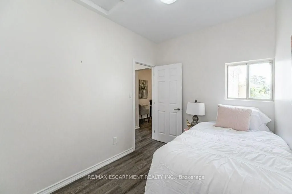 196 Picton Street, Hamilton, ON L8L 3W9