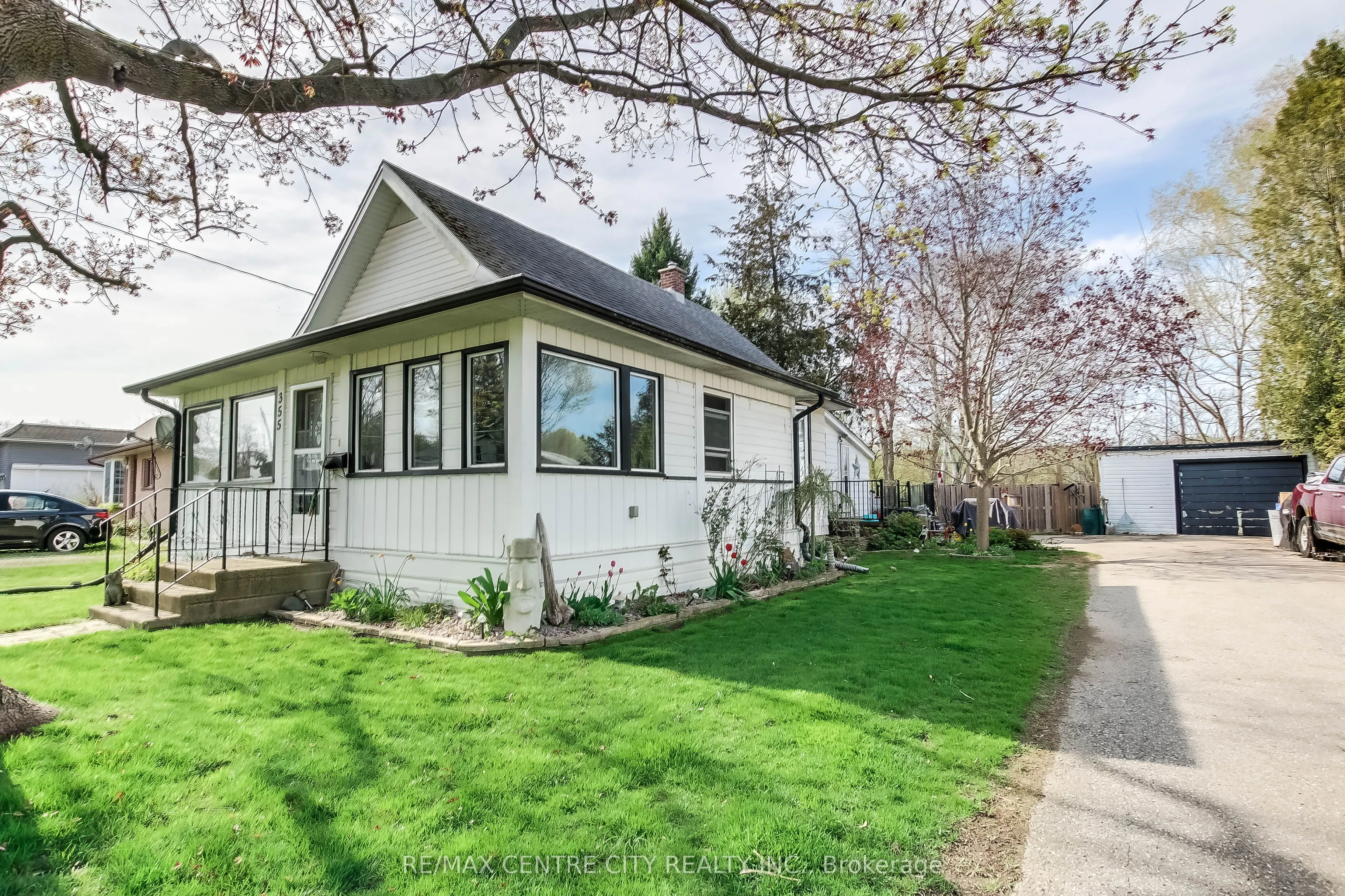 355 WARREN Street, Central Elgin, ON N5L 1B5