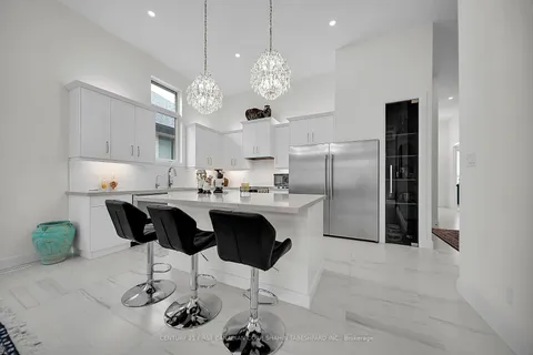6990 Clayton Walk, London South, ON N6P 0B2