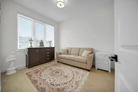 6990 Clayton Walk, London South, ON N6P 0B2