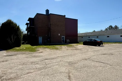 1576 Caledonia Street, London East, ON N5W 2W7