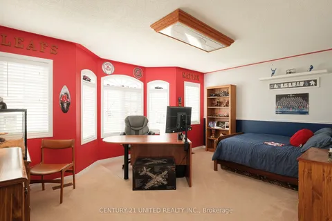 1403 Ireland Drive, Peterborough West, ON K9K 0A7