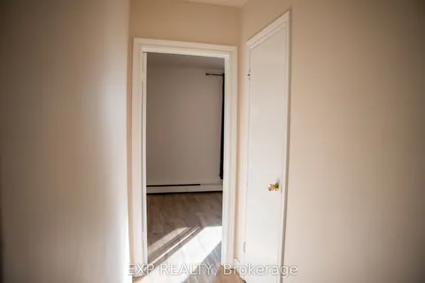 250 Highland Road, Hamilton, ON L8J 3T7