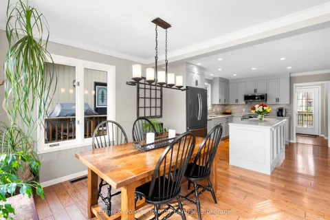 125 Pioneer Lane, Blue Mountains, ON L9Y 0M6