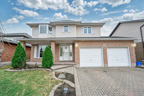 172 Alderlea Avenue, Hamilton, ON L9B 1M8