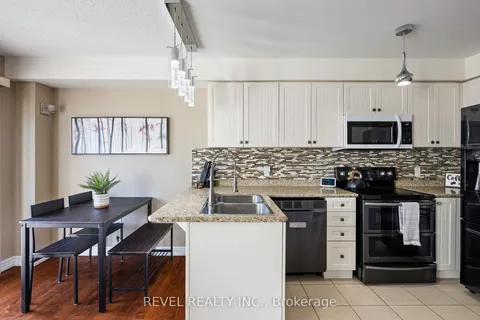 915 Cook Crescent, Shelburne, ON L9V 3V1