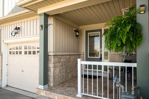 915 Cook Crescent, Shelburne, ON L9V 3V1