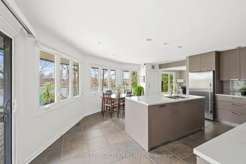 56 Ryeburn Drive, Blossom Park - Airport and Area, ON K1V 1H5