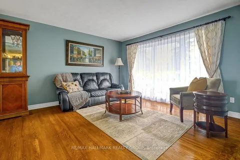 33 Glenmanor Drive, Meadowlands - Crestview and Area, ON K2G 3E9