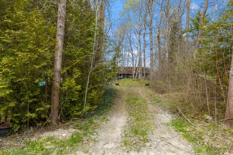 129 Sunset Boulevard, Blue Mountains, ON N0H 2P0
