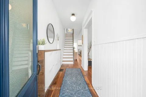 11 Melbourne Street, Hamilton, ON L8P 2A4