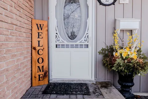 2 Rogers Road, Kawartha Lakes, ON K9V 5C3