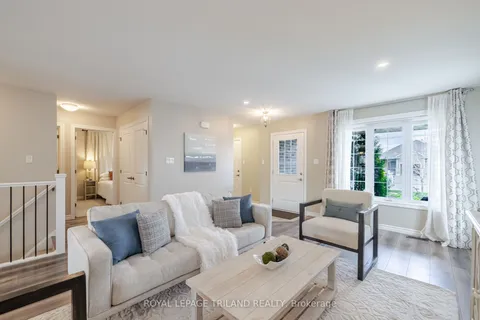 15 Shawns Trail, Thames Centre, ON N0M 2P0