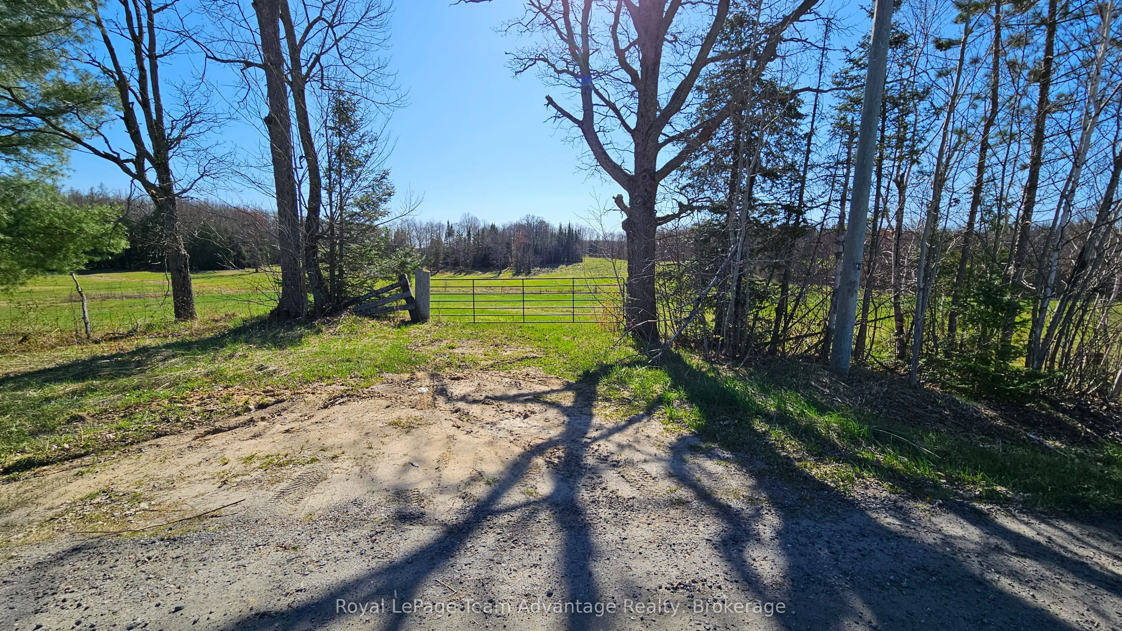 77 Lakeshore Road, ON P0G 1C0
