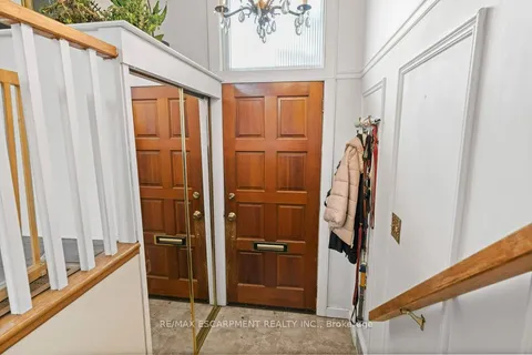630 Westview Avenue, ON L9G 1N9