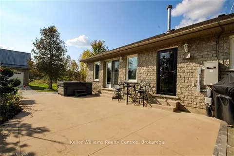 6806 Highway 21 Road, Saugeen Shores, ON N0H 1A0