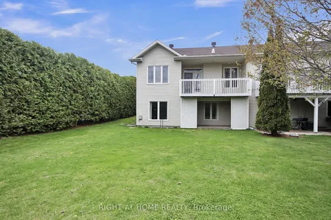 1 Eileen Crescent, ON K2S 1M3