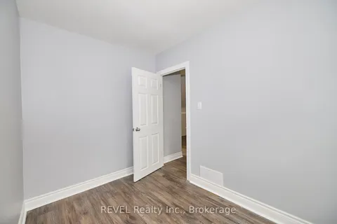 43 COSBY Avenue, St. Catharines, ON L2M 5R7