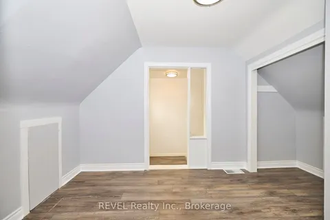 43 COSBY Avenue, St. Catharines, ON L2M 5R7