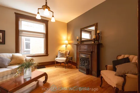 212 Front Street, Stratford, ON N5A 4H7