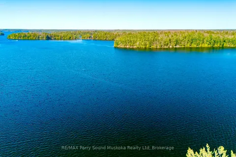 1932A Lake Joseph Road, Seguin, ON P0C 1H0