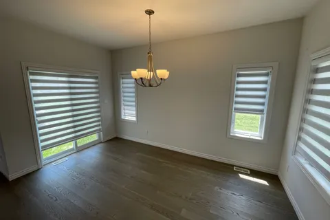 516 Doonwoods Crescent, Kitchener, ON N2P 0E5