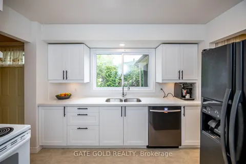 122 Forest Hill Road, ON L3M 1A3