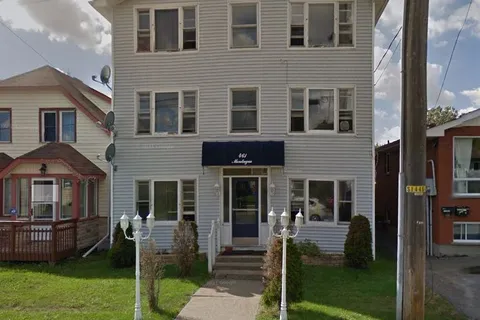 461 Montague Avenue, ON P3C 4G6