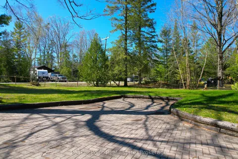 1207 Sauble Falls Road, ON N0H 2G0