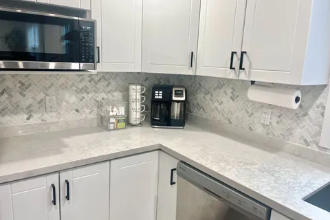 210 Jones Road, Gravenhurst, ON P1P 1M8