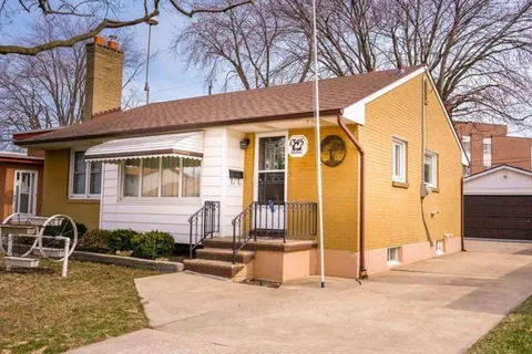 1345 Marlborough Boulevard, ON N9C 1Y8