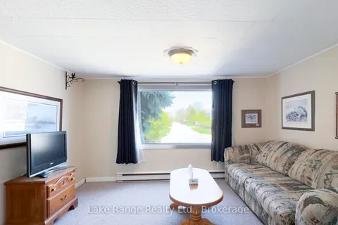 188 Broadway Street, ON N2Z 2X9