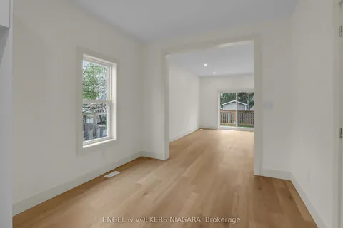 154 Roosevelt Avenue, ON L3B 2G7