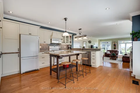 849 Beach Boulevard, ON L8H 6Z5